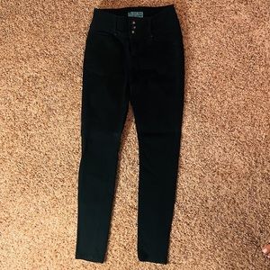 ❤️ Wax Jean Butt, I Love You! Black skinny jeans stretchy size 3/26